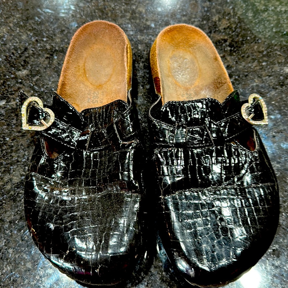 Used black patent Betulas!